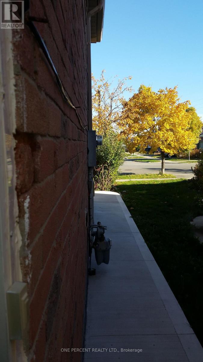 52 Timberlane Drive, Brampton, Ontario  L6Y 4B6 - Photo 35 - W12791218