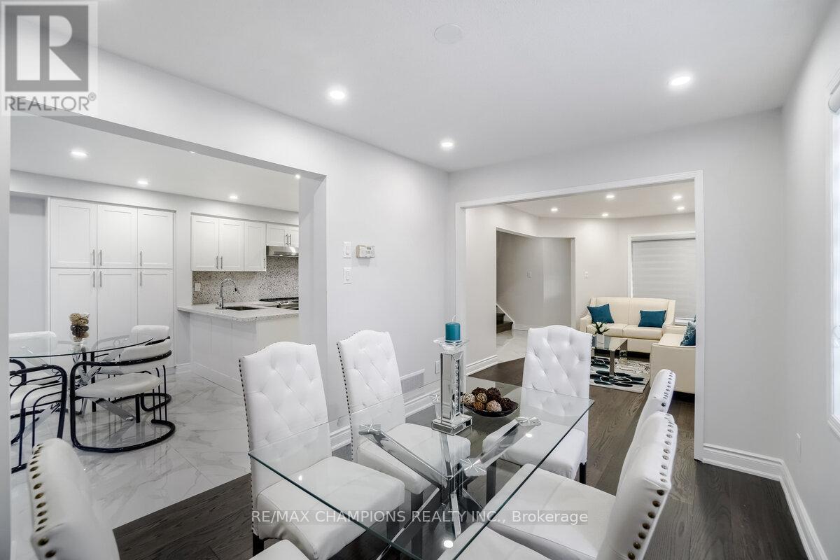 79 Larkspur Road, Brampton, Ontario  L6R 1X2 - Photo 2 - W12791232