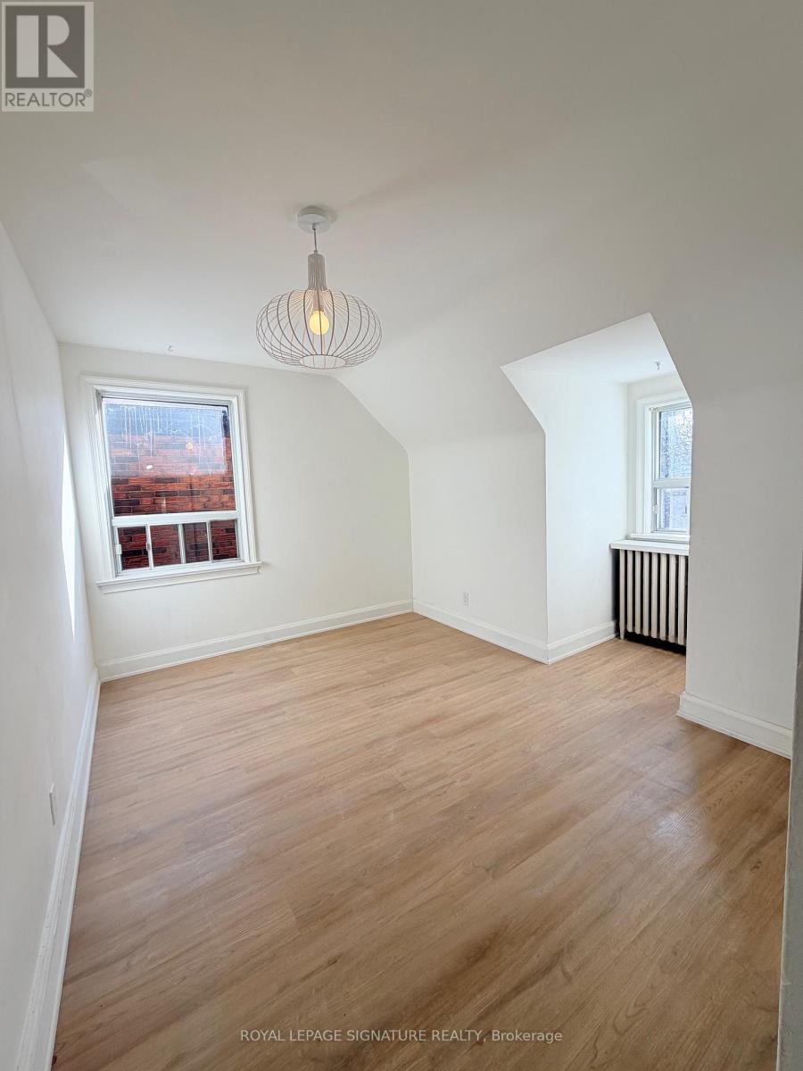 8 Bridgeview Road, Toronto, Ontario  M6S 4N1 - Photo 20 - W12791240