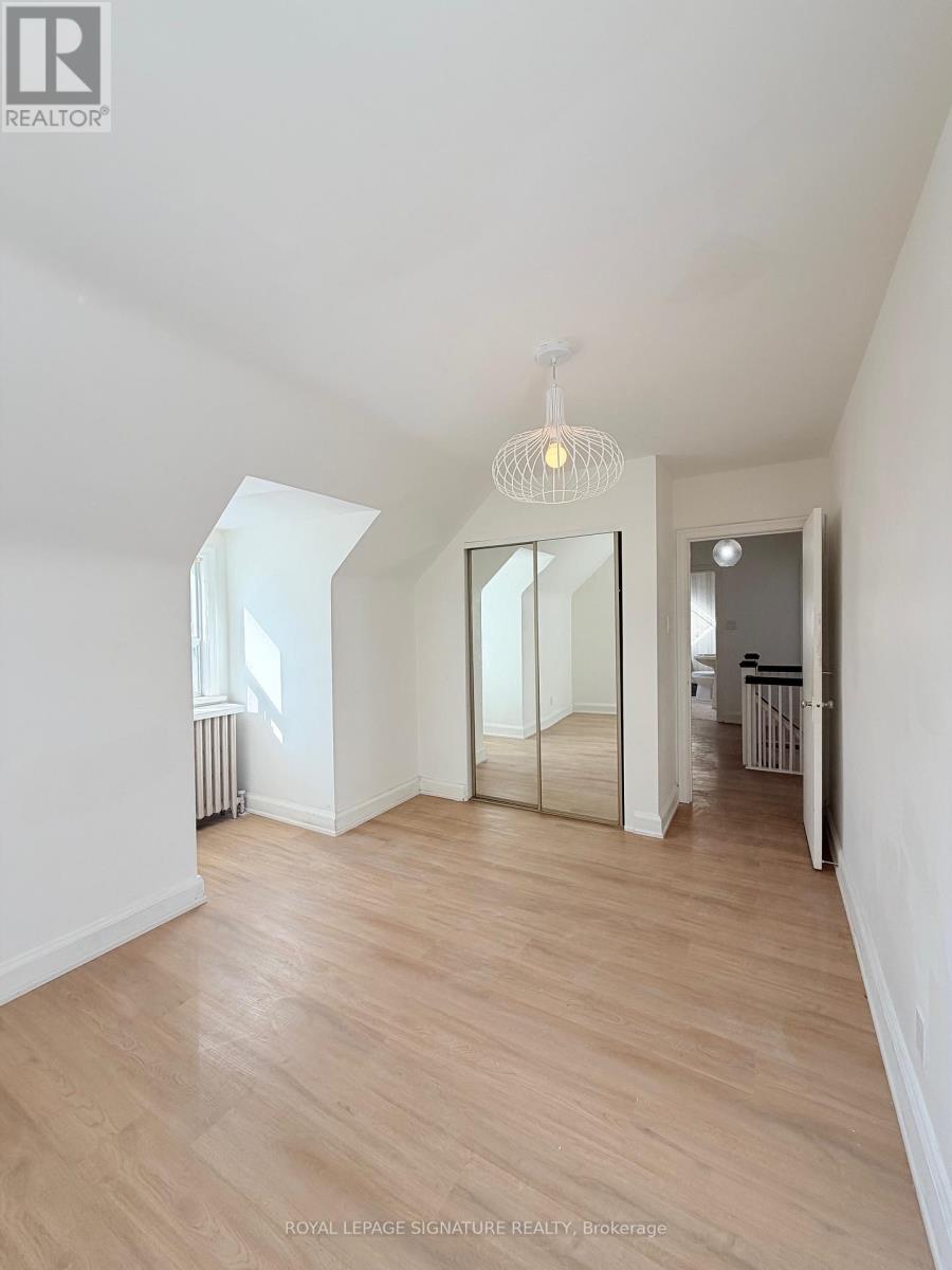 8 Bridgeview Road, Toronto, Ontario  M6S 4N1 - Photo 21 - W12791240