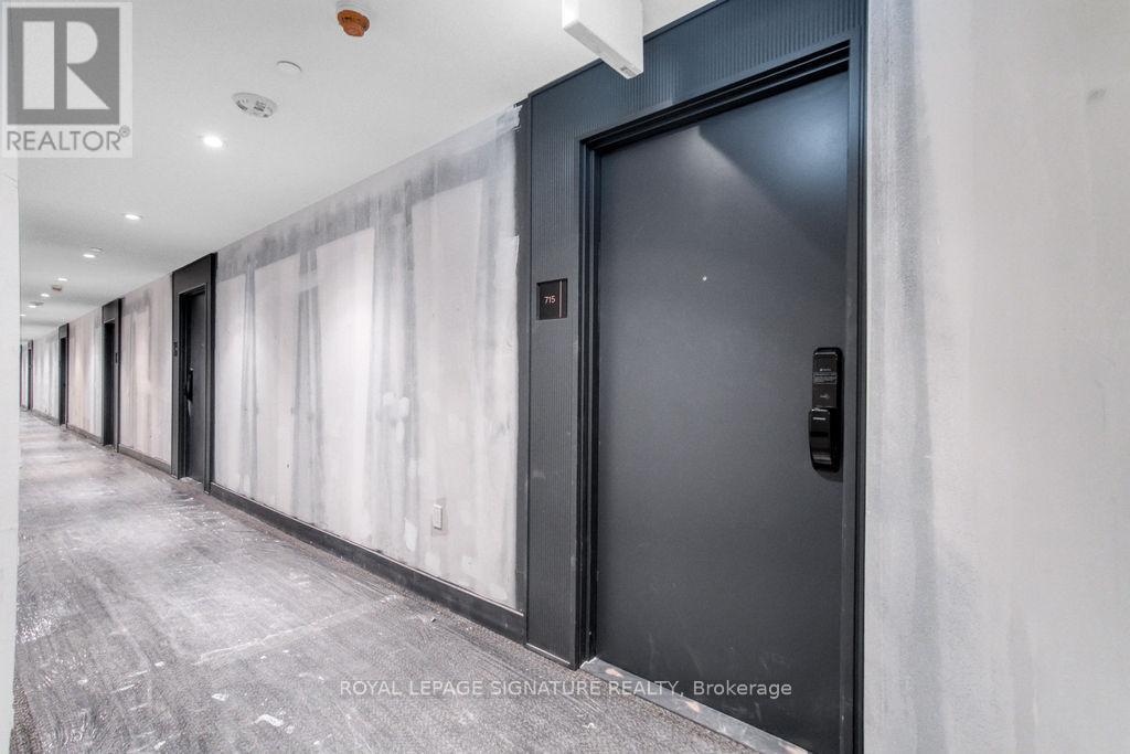 715 - 395 Dundas Street W, Oakville, Ontario  L6M 5R8 - Photo 9 - W12791250