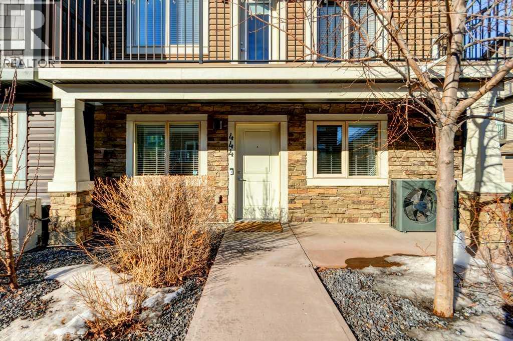 444 Legacy Point Se, Calgary, Alberta  T2X 3Z3 - Photo 2 - A2283789