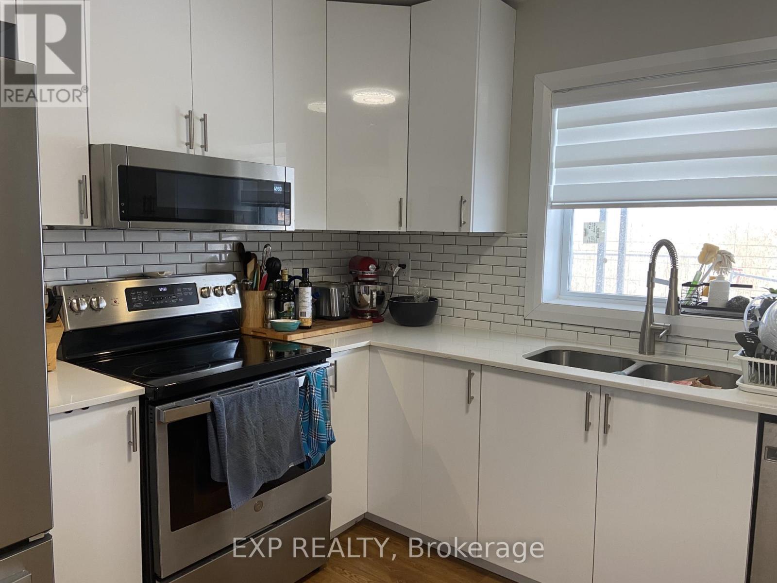 #2 - 838 St. Laurent Boulevard, Ottawa, Ontario  K1K 3A9 - Photo 9 - X12791268