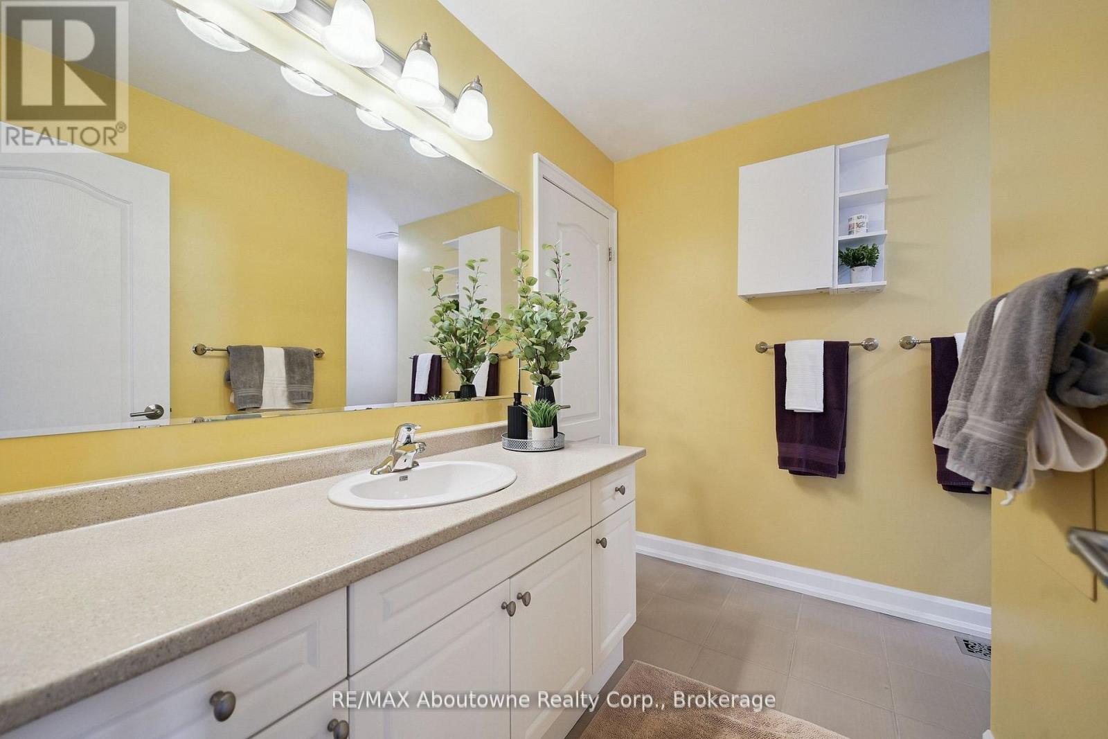 437 Jelinik Terrace, Milton, Ontario  L9T 7N2 - Photo 24 - W12791276