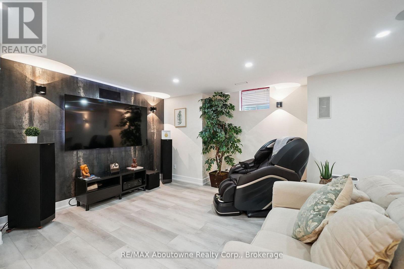 437 Jelinik Terrace, Milton, Ontario  L9T 7N2 - Photo 37 - W12791276