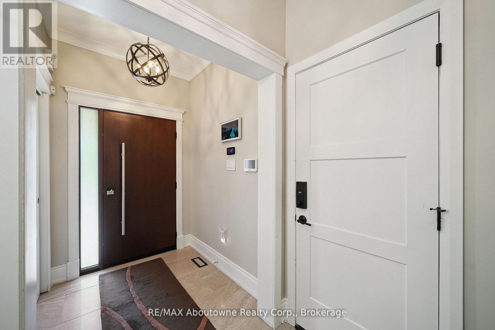 437 Jelinik Terrace, Milton, Ontario  L9T 7N2 - Photo 5 - W12791276