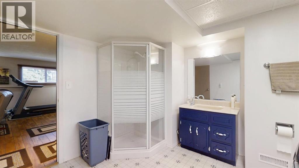 5039 4 Street W, Claresholm, Alberta  T0L 0T0 - Photo 26 - A2285700