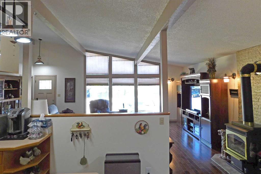 5039 4 Street W, Claresholm, Alberta  T0L 0T0 - Photo 8 - A2285700