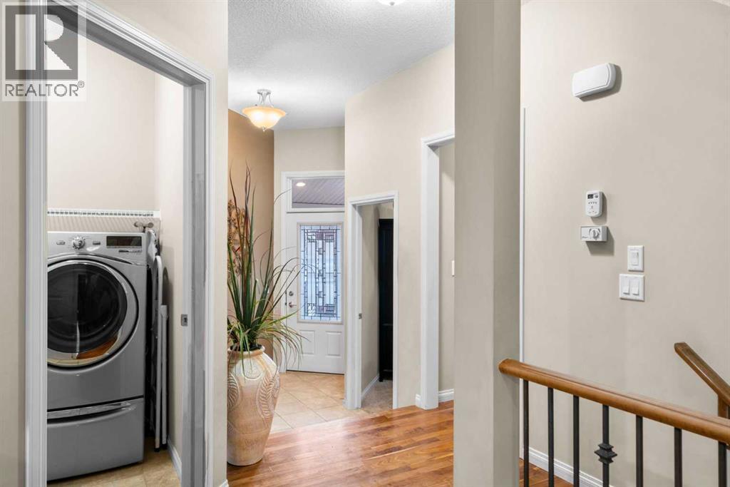 223 Sunset Square, Cochrane, Alberta  T4C 0H3 - Photo 20 - A2285084