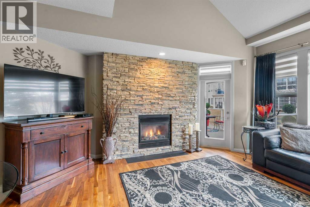 223 Sunset Square, Cochrane, Alberta  T4C 0H3 - Photo 17 - A2285084