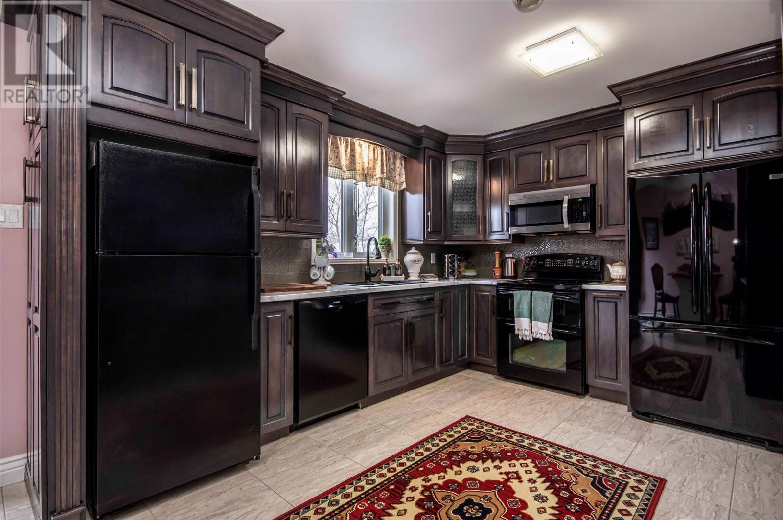 1832 Topsail Road, Paradise, Newfoundland & Labrador  A1L 1Y7 - Photo 4 - 1294399