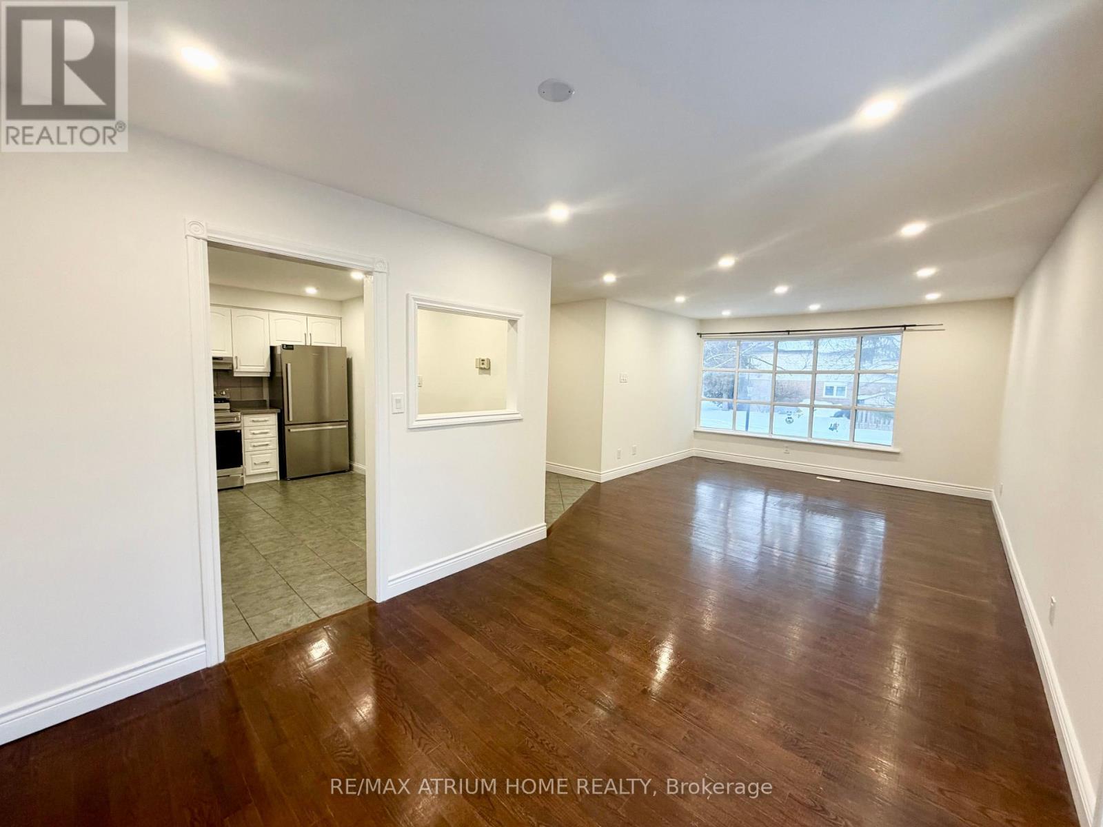 59 Carlton Road, Markham, Ontario  L3R 1Z4 - Photo 2 - N12791274