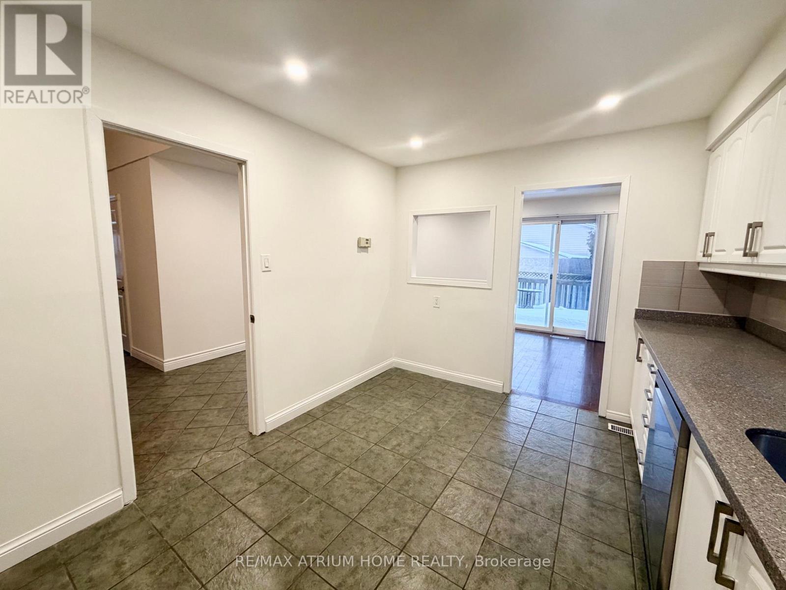 59 Carlton Road, Markham, Ontario  L3R 1Z4 - Photo 9 - N12791274