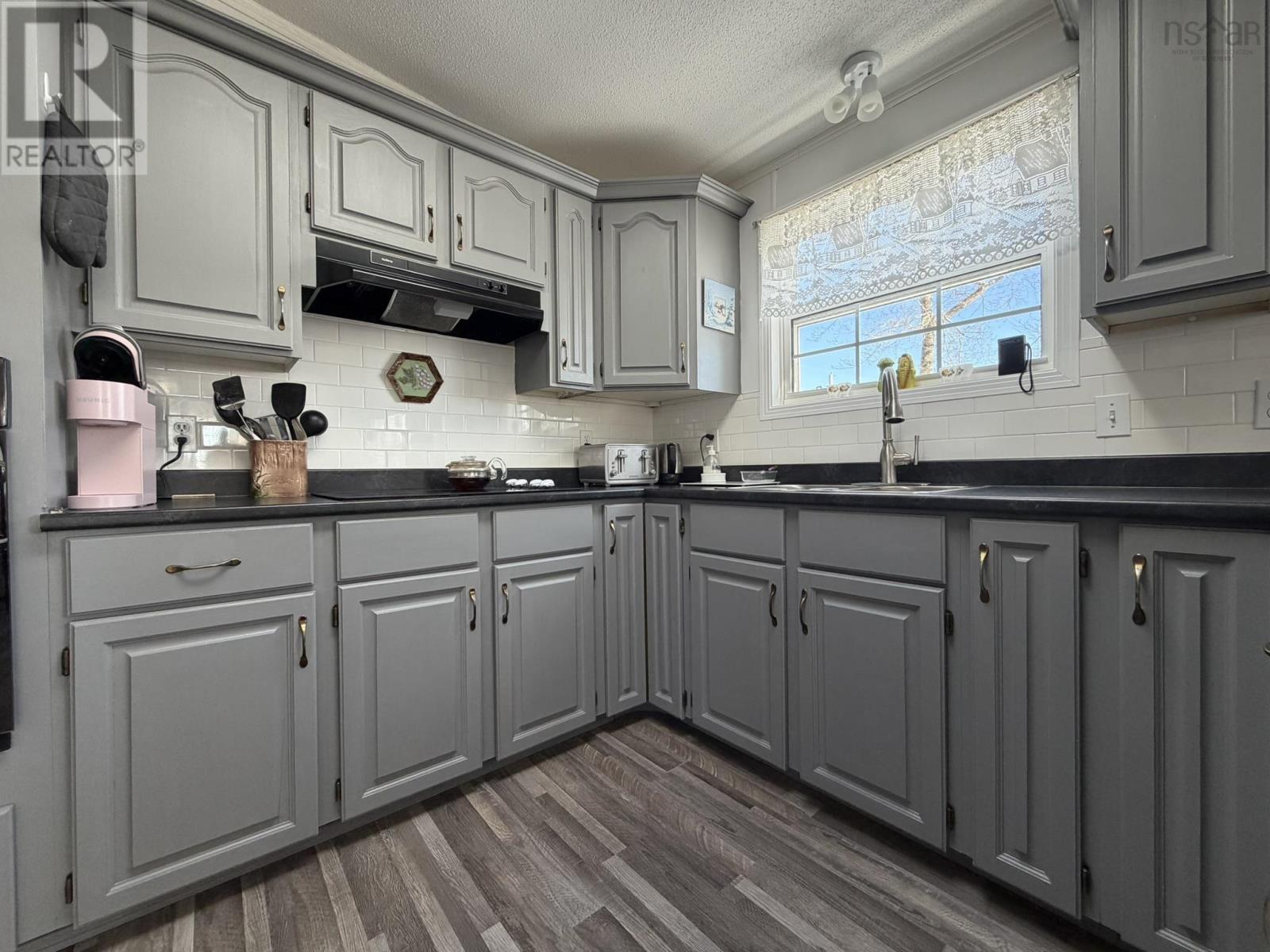 18 Seventh Street, Lucasville, Nova Scotia  B4B 1R4 - Photo 17 - 202602779