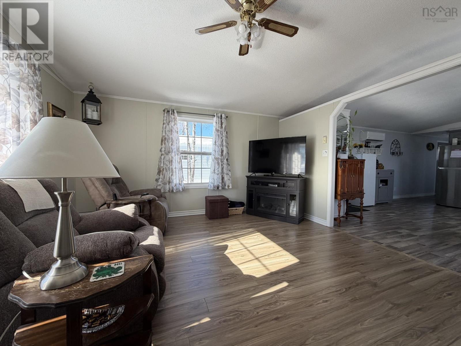 18 Seventh Street, Lucasville, Nova Scotia  B4B 1R4 - Photo 8 - 202602779