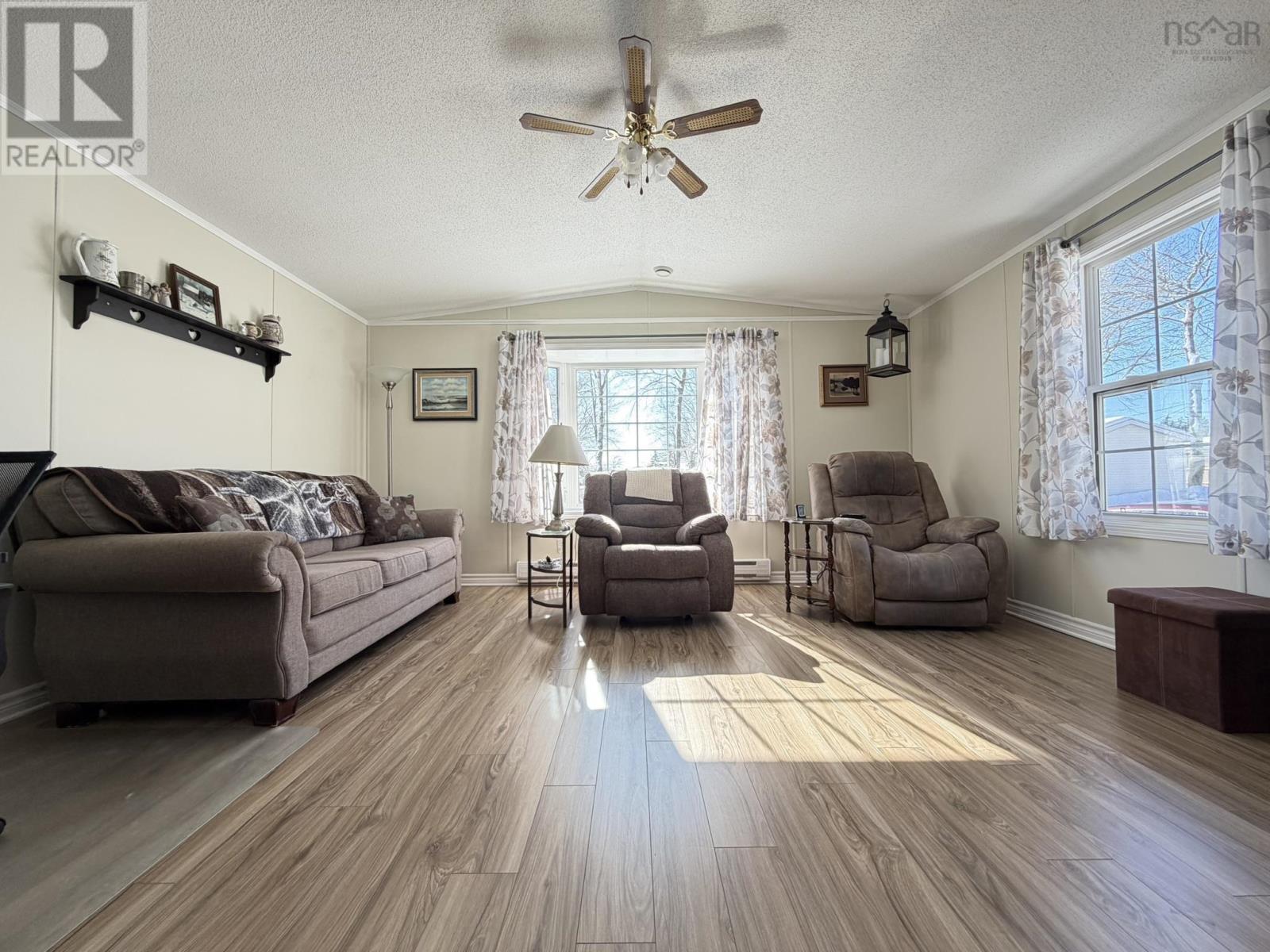 18 Seventh Street, Lucasville, Nova Scotia  B4B 1R4 - Photo 12 - 202602779