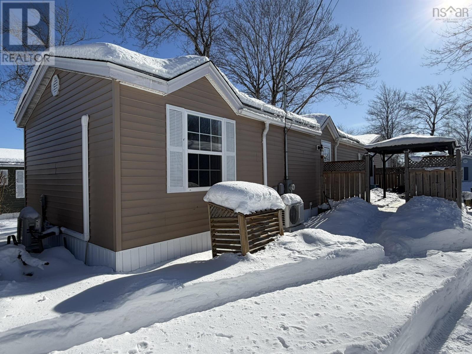 18 Seventh Street, Lucasville, Nova Scotia  B4B 1R4 - Photo 2 - 202602779