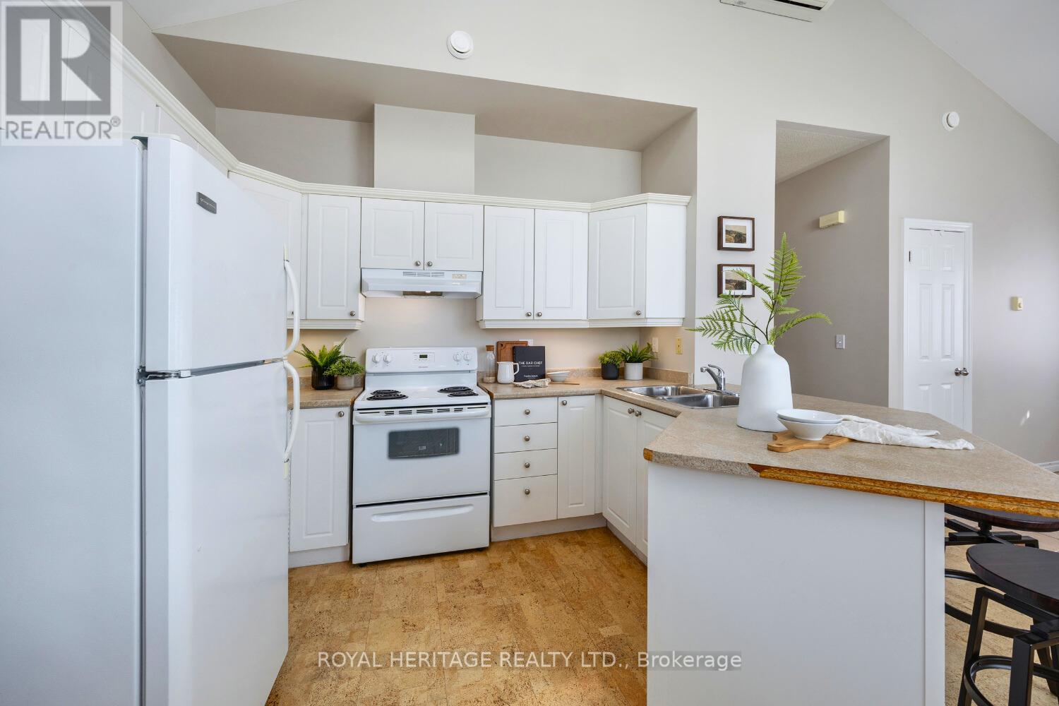 1104 - 1055 Birchwood Trail, Cobourg, Ontario  K9A 5Y2 - Photo 12 - X12791318