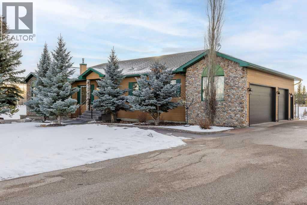 28 Clover Lane, Rural Rocky View County, Alberta  T3Z 1G9 - Photo 2 - A2283765