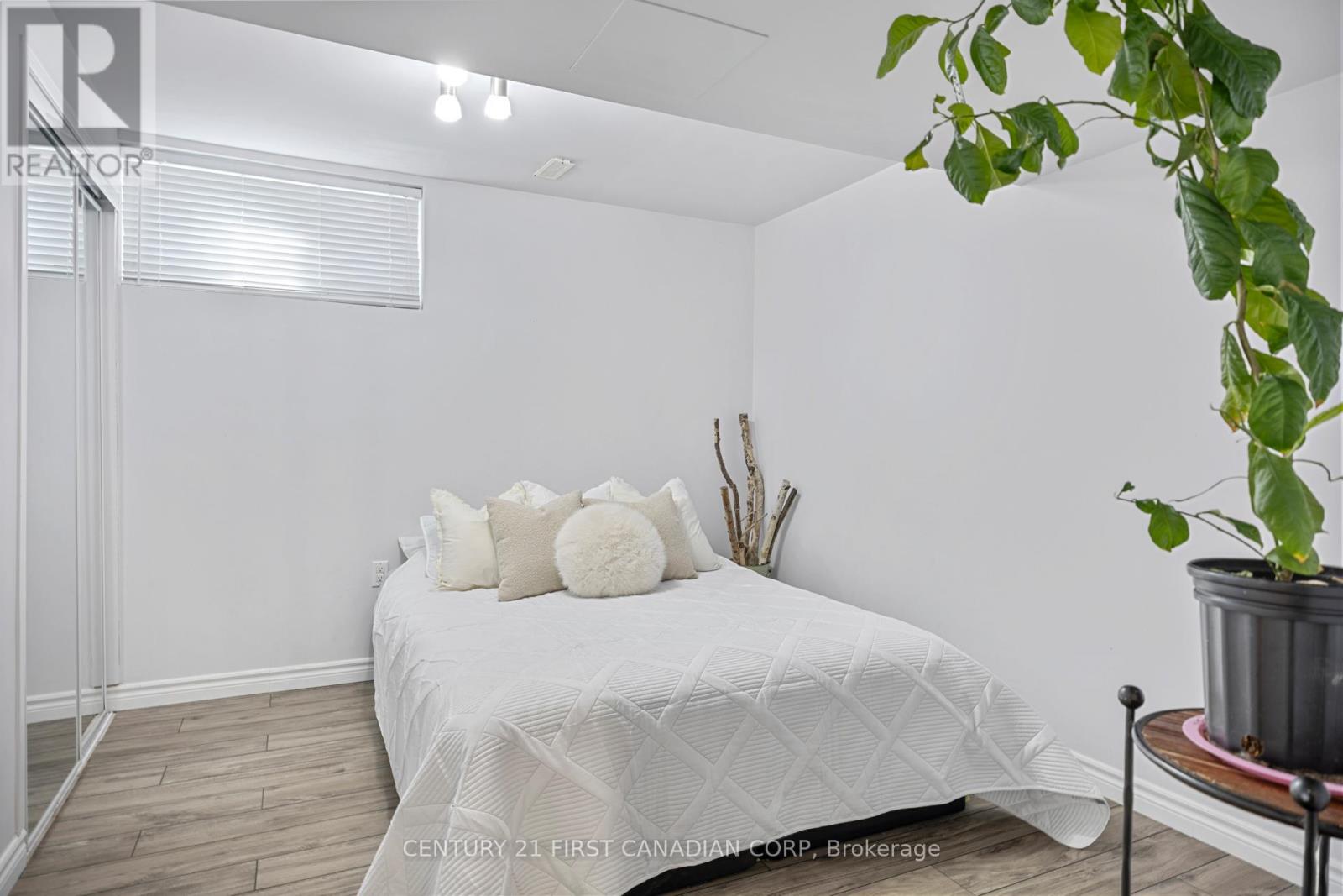 736 Thornwood Drive, London North, Ontario  N6H 5J6 - Photo 25 - X12791324