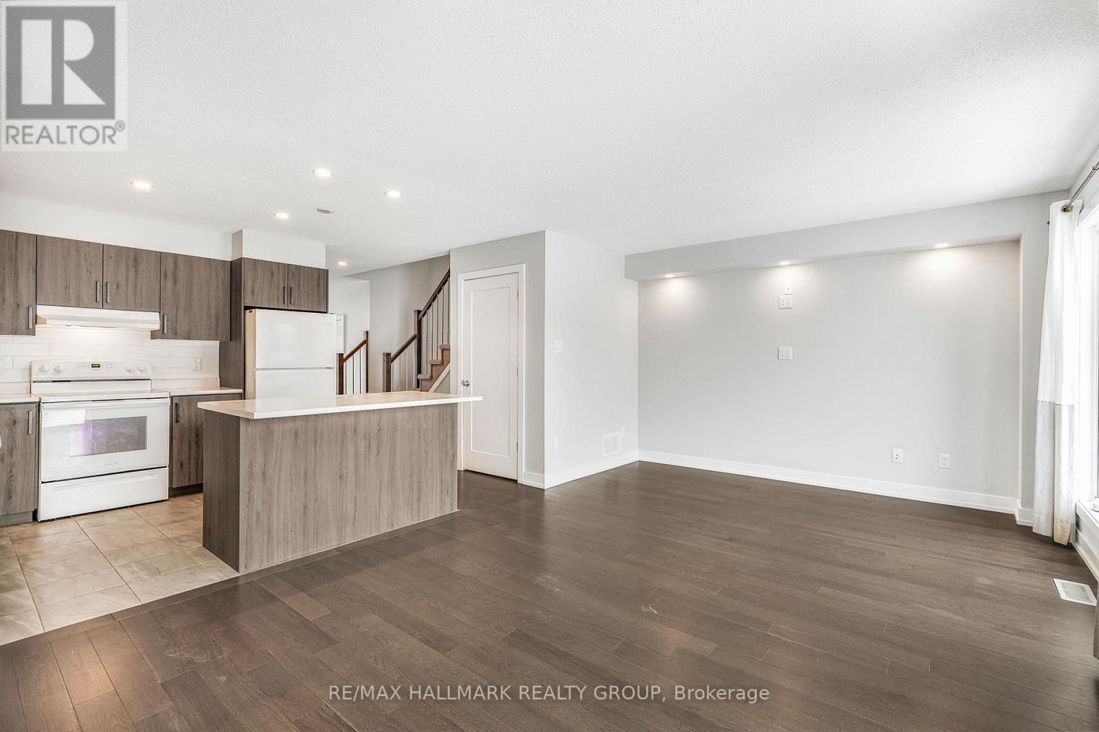 877 Platinum Street, Clarence-Rockland, Ontario  K4K 0H9 - Photo 13 - X12791292