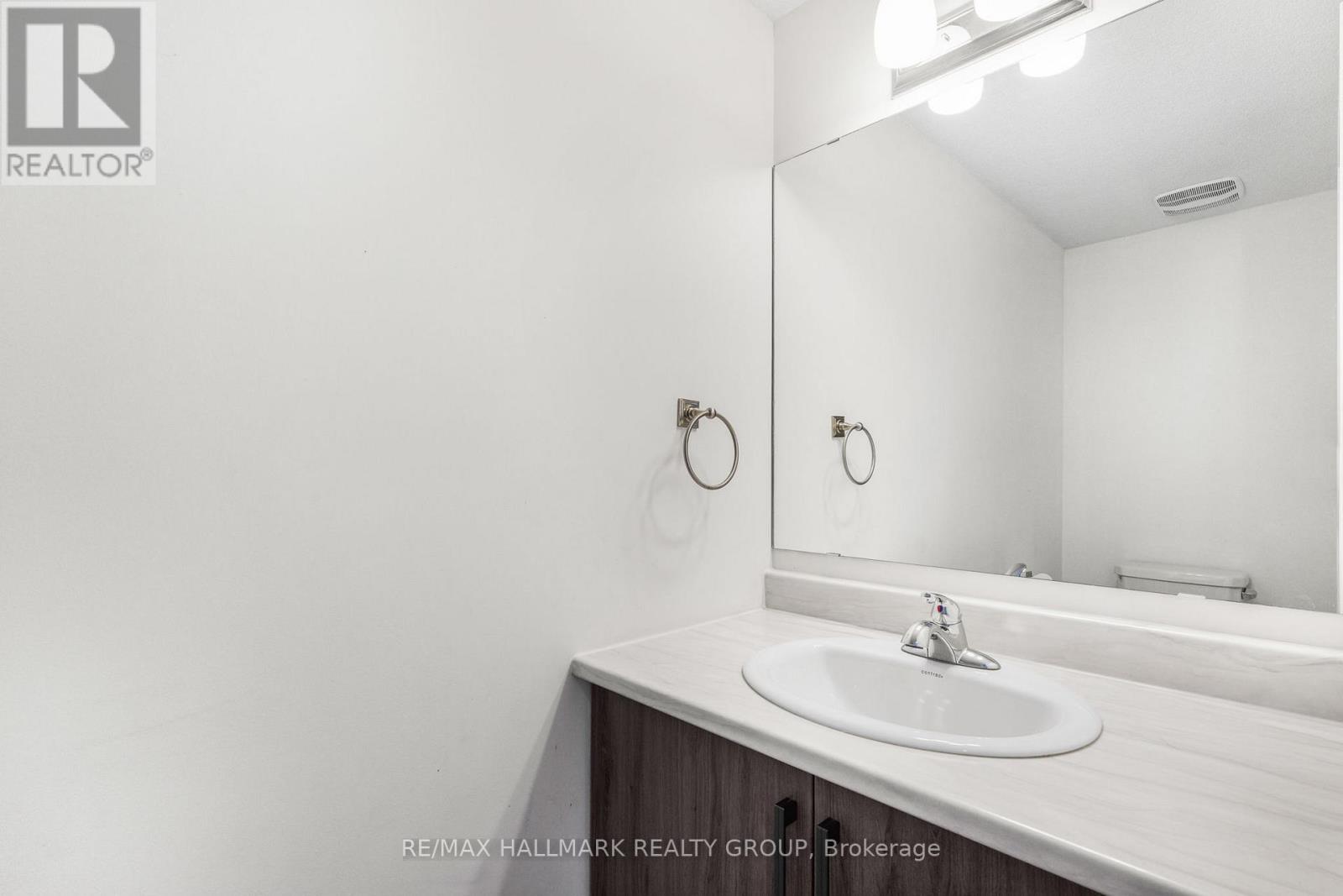 877 Platinum Street, Clarence-Rockland, Ontario  K4K 0H9 - Photo 5 - X12791292