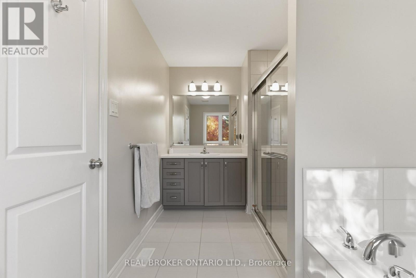 532 Fawn Valley Private, Ottawa, Ontario  K1T 0W5 - Photo 23 - X12791330