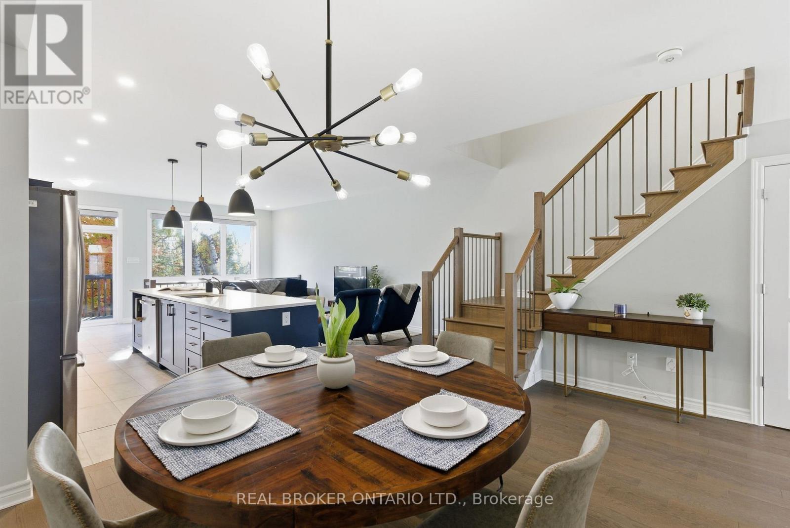 532 Fawn Valley Private, Ottawa, Ontario  K1T 0W5 - Photo 7 - X12791330