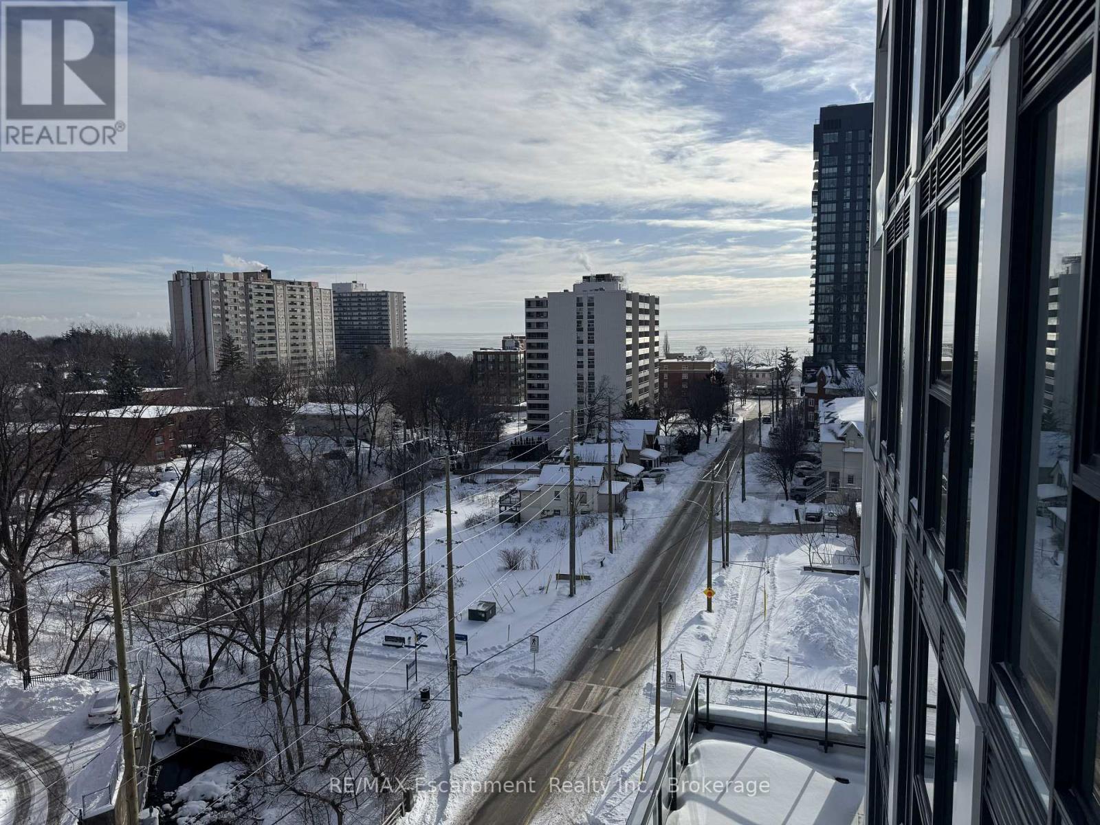 704 - 2088 James Street, Burlington, Ontario  L7R 0H2 - Photo 11 - W12791342