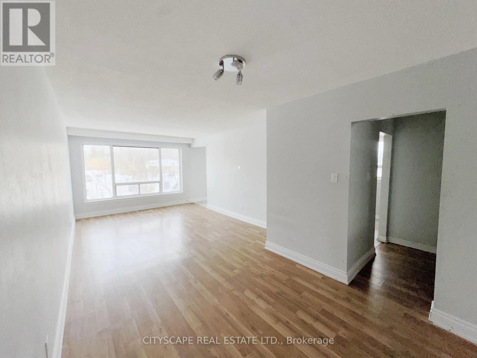 11 Melpham Court, Toronto, Ontario  M9V 2H2 - Photo 13 - W12436065