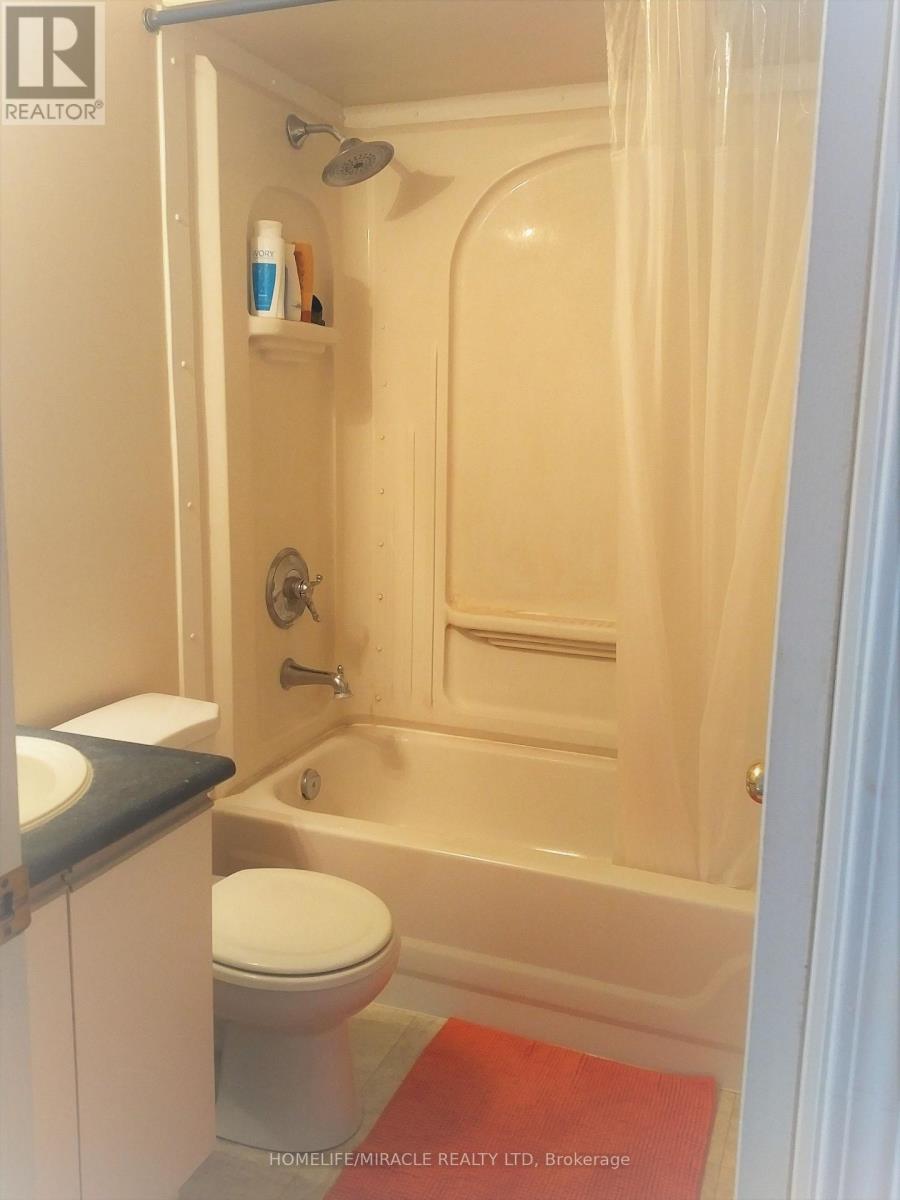 459 Beechwood Place, Waterloo, Ontario  N2T 2N8 - Photo 8 - X12756930