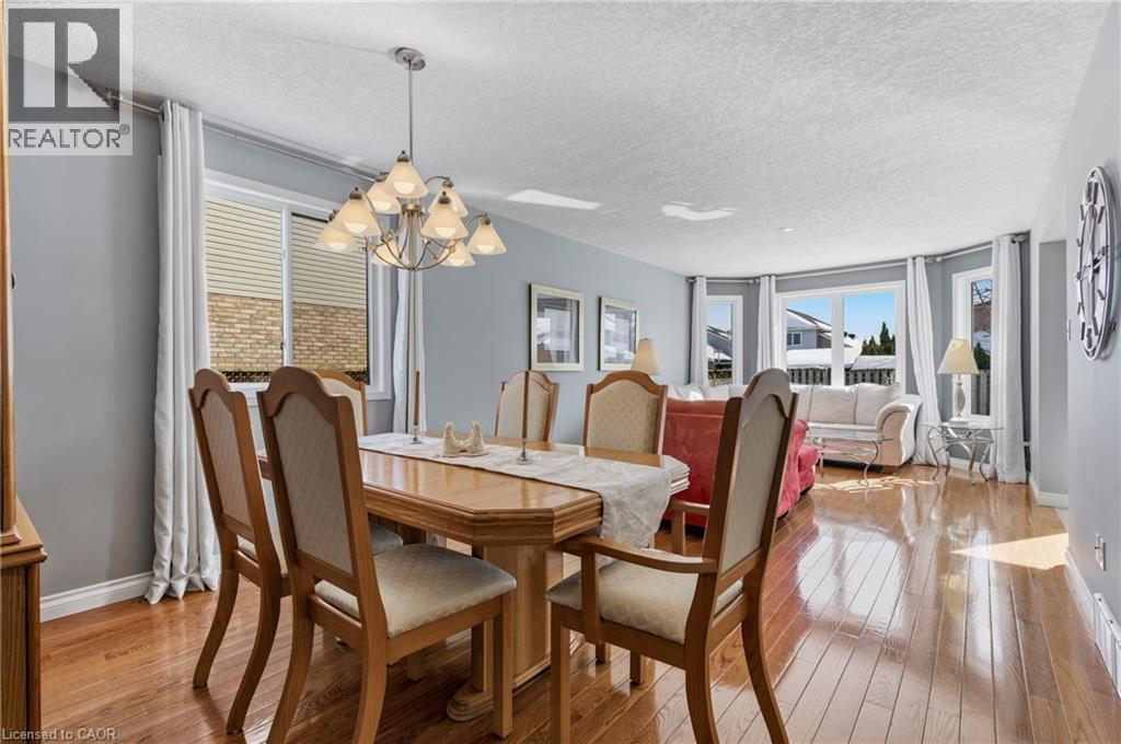 453 Sandy Cove Crescent, Waterloo, Ontario  N2K 4B6 - Photo 6 - 40804909