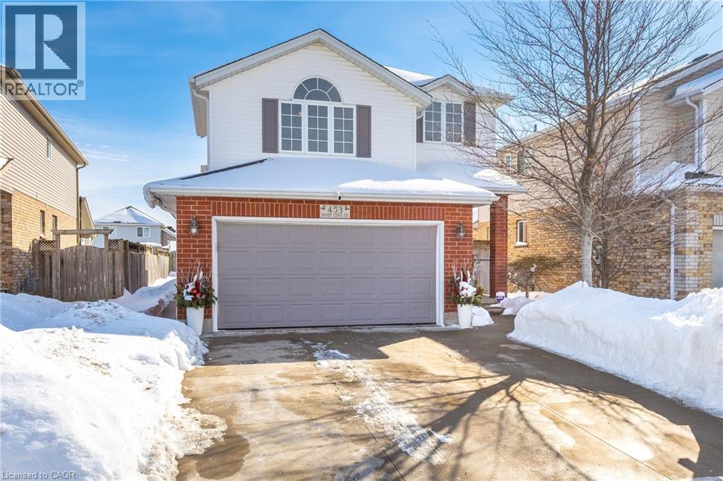 453 Sandy Cove Crescent, Waterloo, Ontario  N2K 4B6 - Photo 2 - 40804909