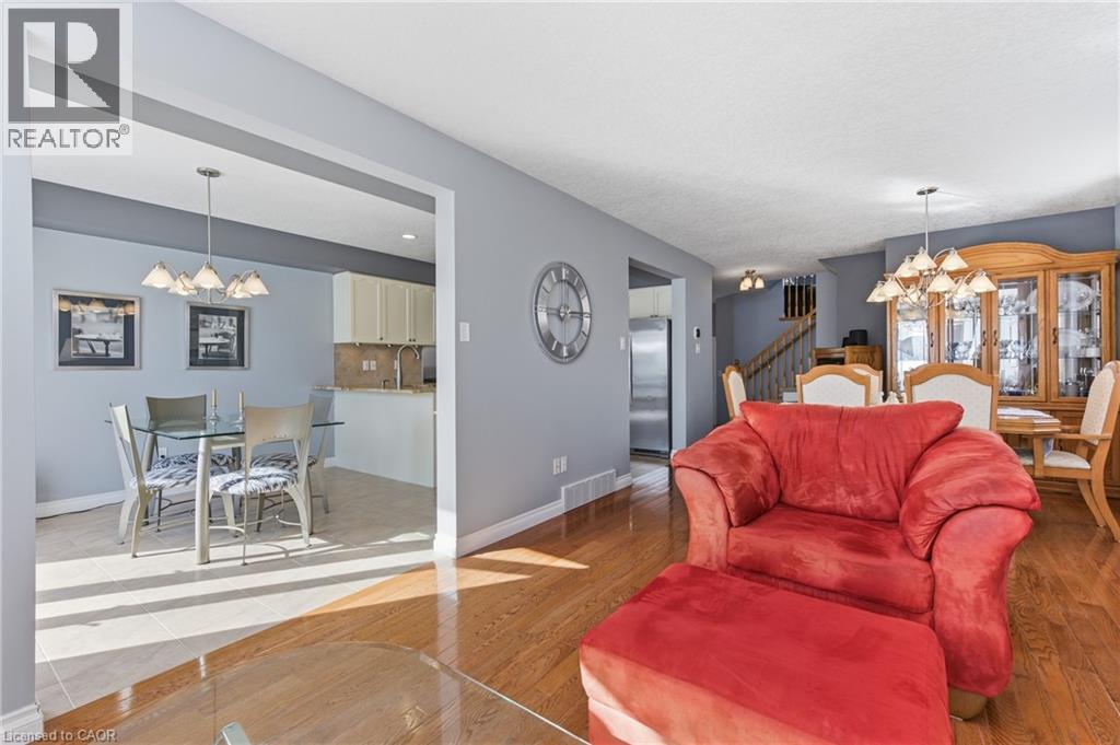 453 Sandy Cove Crescent, Waterloo, Ontario  N2K 4B6 - Photo 9 - 40804909