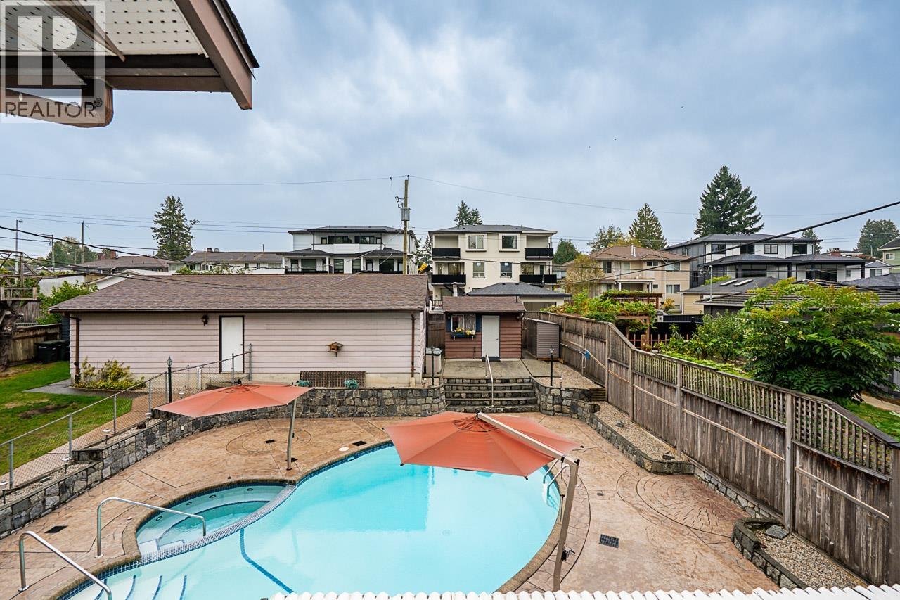 8074 19th Avenue, Burnaby, British Columbia  V3N 1G3 - Photo 9 - R3089593