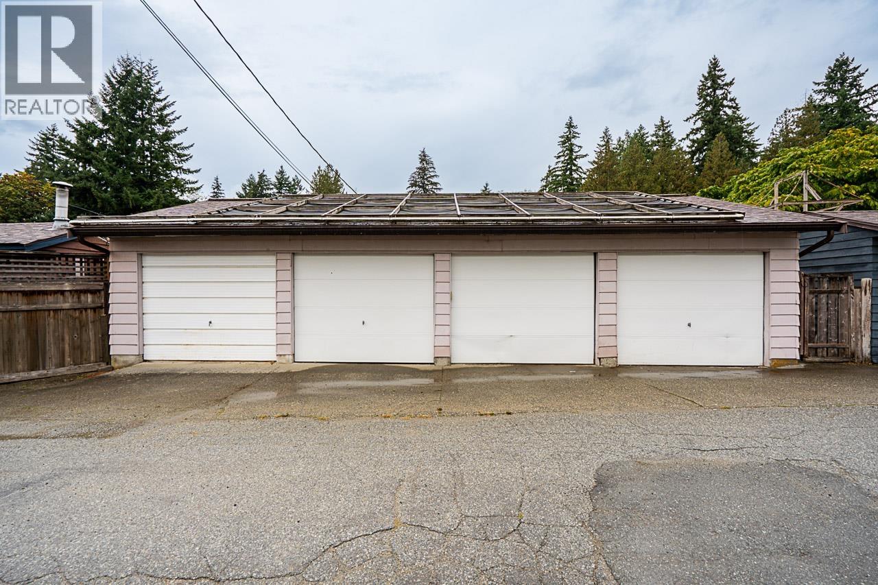 8074 19th Avenue, Burnaby, British Columbia  V3N 1G3 - Photo 39 - R3089593