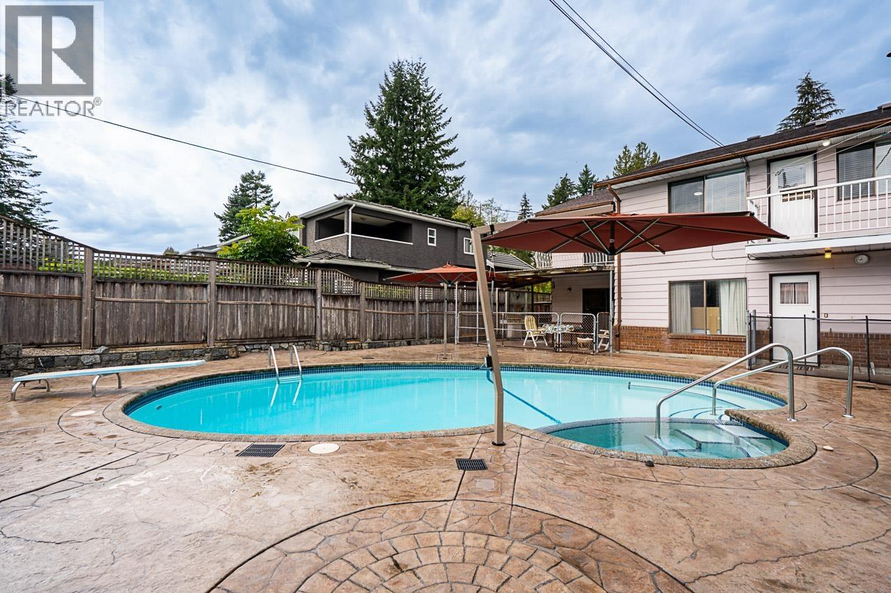 8074 19th Avenue, Burnaby, British Columbia  V3N 1G3 - Photo 35 - R3089593