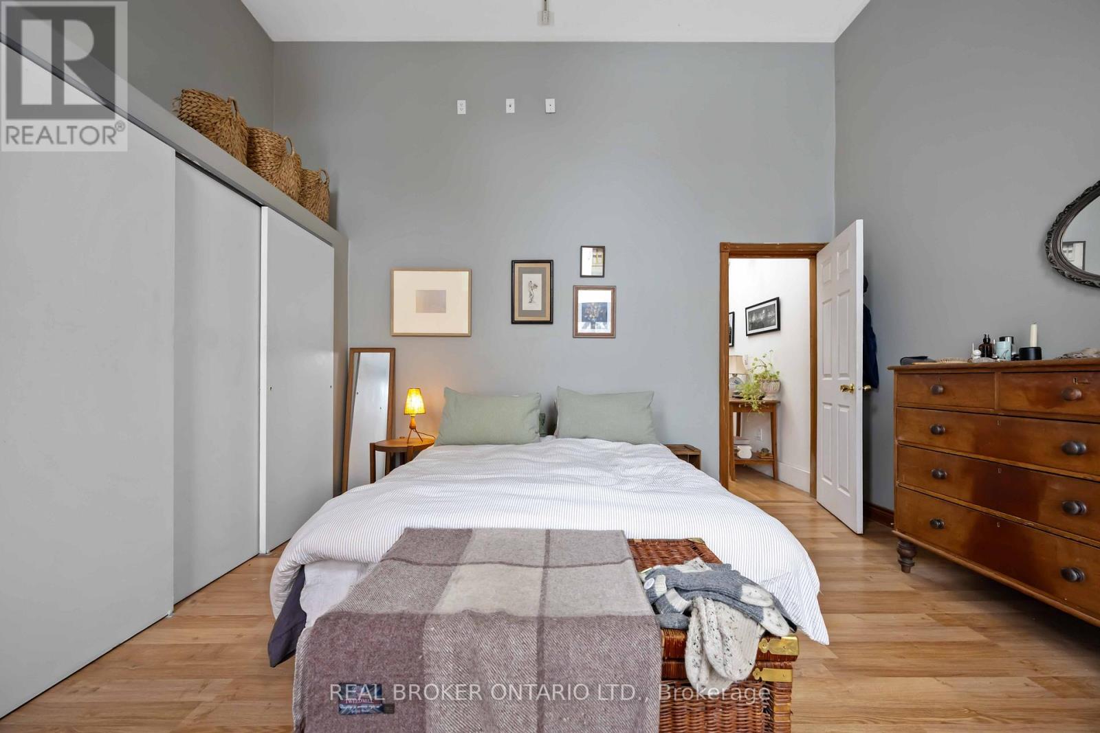 Upper - 22 Curzon Street, Toronto, Ontario  M4M 3B4 - Photo 17 - E12791308