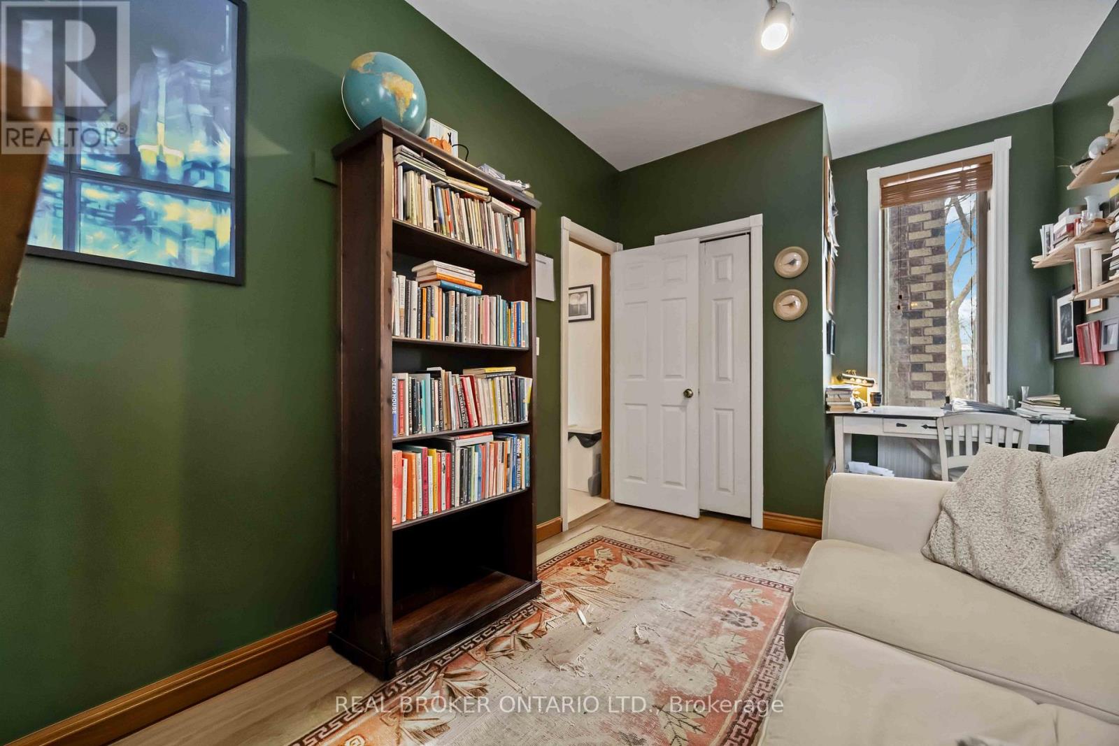 Upper - 22 Curzon Street, Toronto, Ontario  M4M 3B4 - Photo 24 - E12791308