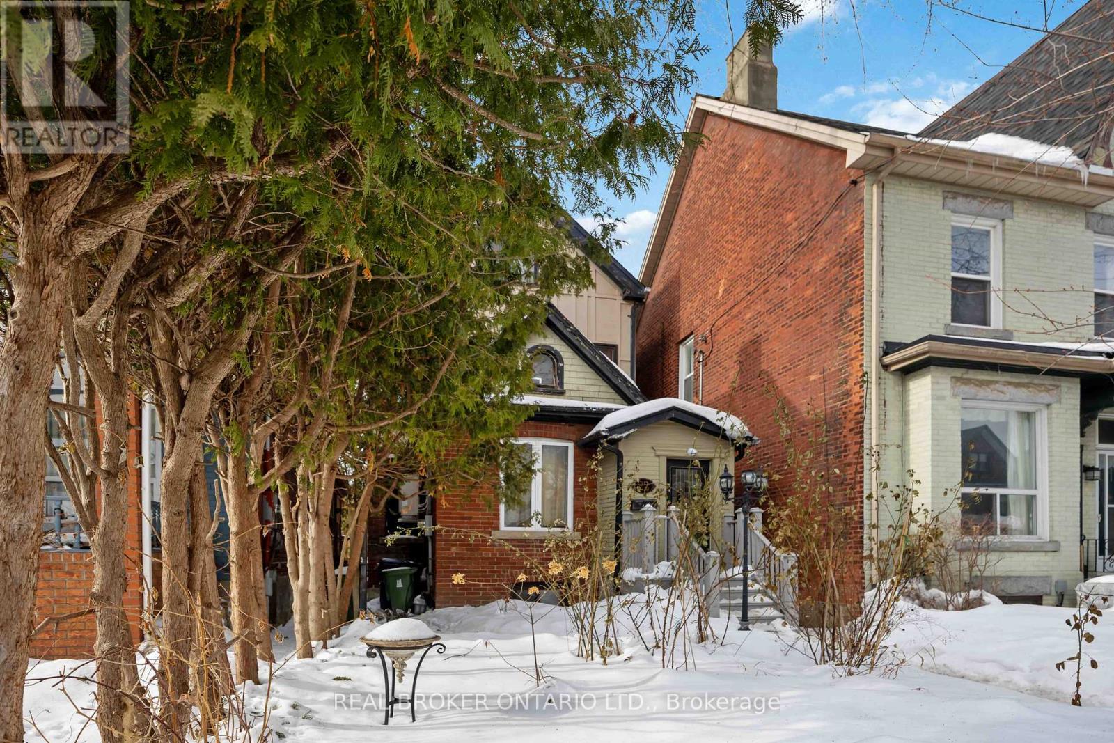 Upper - 22 Curzon Street, Toronto, Ontario  M4M 3B4 - Photo 32 - E12791308