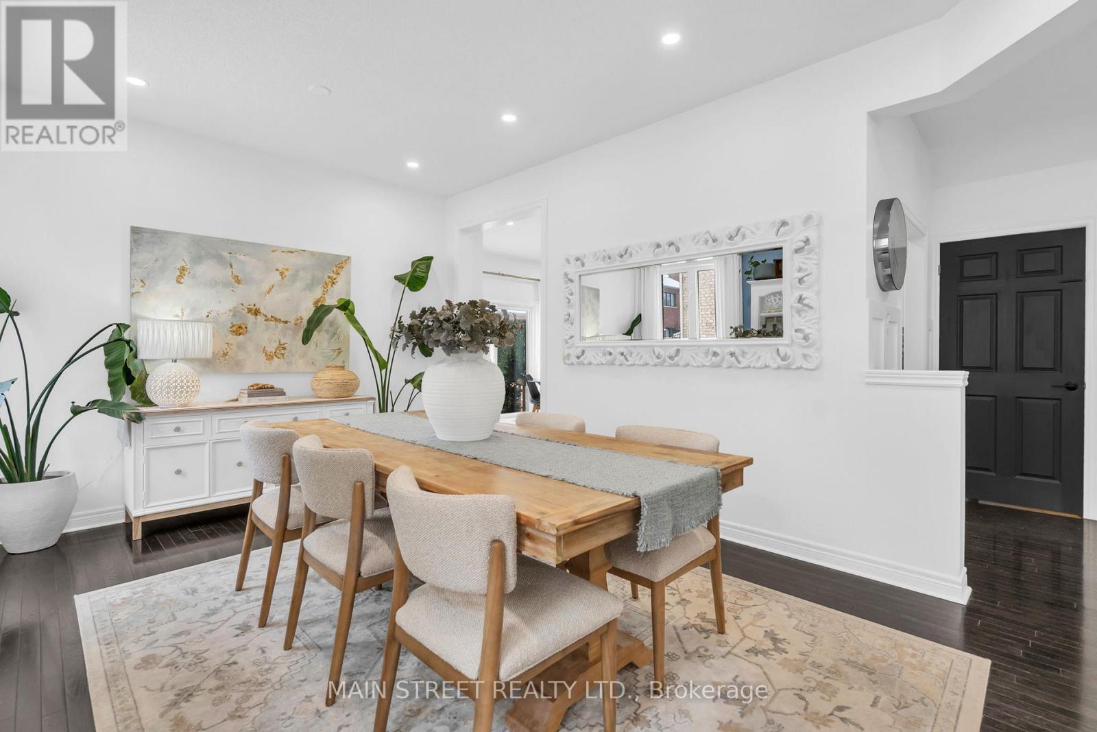 44 Herefordshire Crescent, Newmarket, Ontario  L9N 0B7 - Photo 4 - N12791346