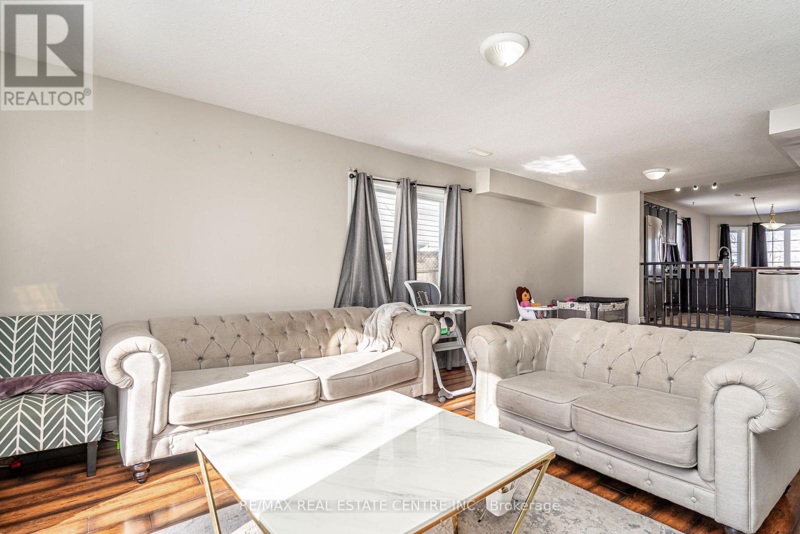 75 Campbell Avenue, Barrie, Ontario  L4N 2T2 - Photo 12 - S12791310