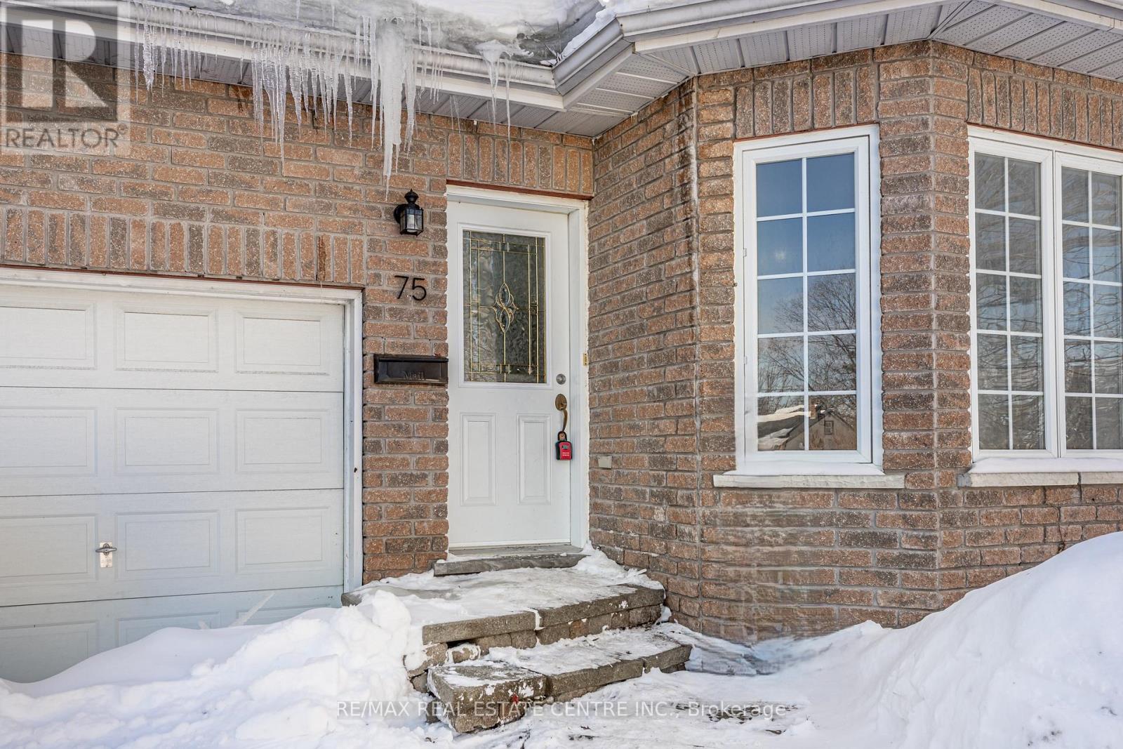 75 Campbell Avenue, Barrie, Ontario  L4N 2T2 - Photo 2 - S12791310