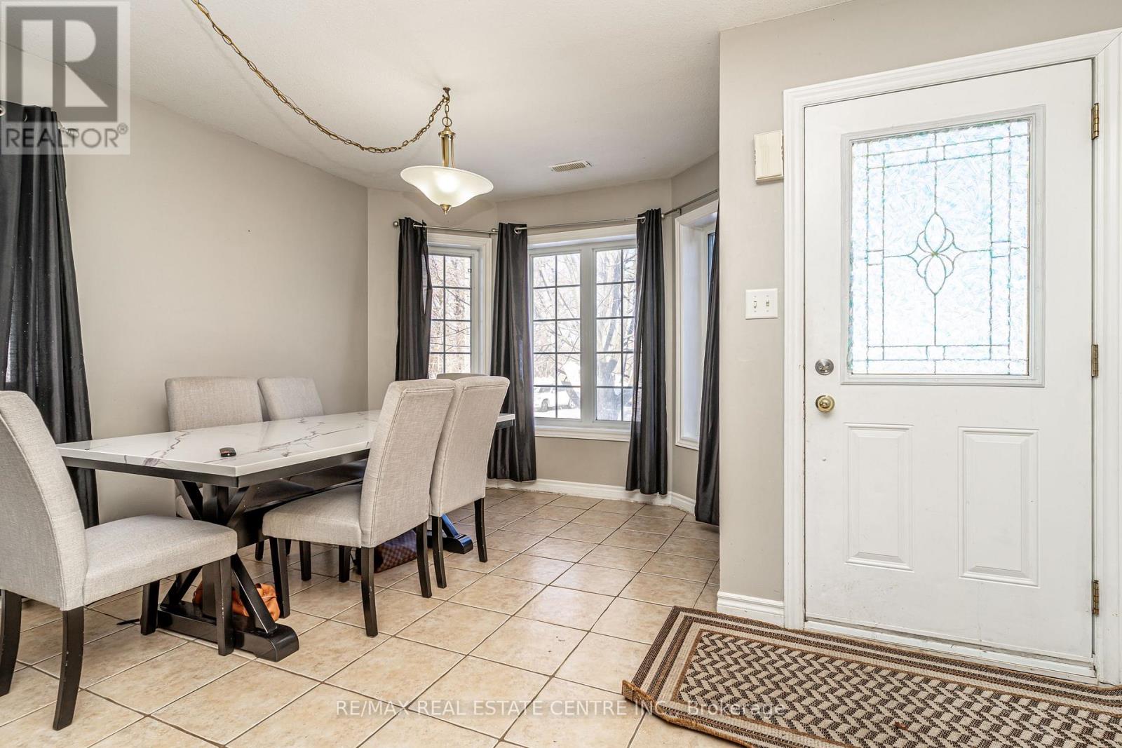 75 Campbell Avenue, Barrie, Ontario  L4N 2T2 - Photo 4 - S12791310