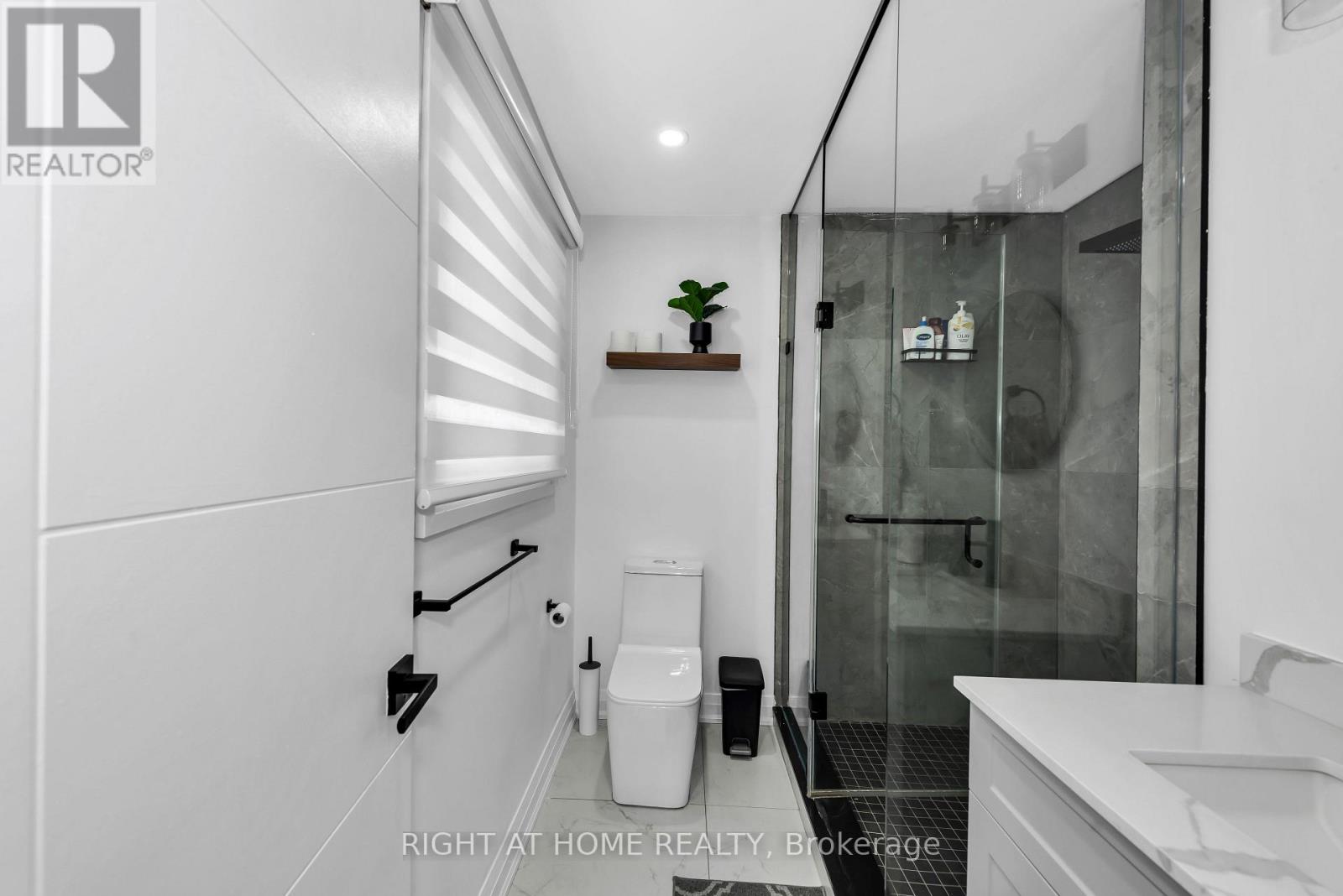 5 Carol Road, Barrie (Allandale Heights), Ontario  L4N 3P6 - Photo 12 - S12791316