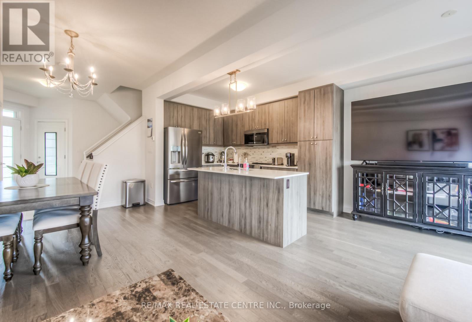 19 Baker Lane, Brant, Ontario  N3L 0K3 - Photo 9 - X12790998