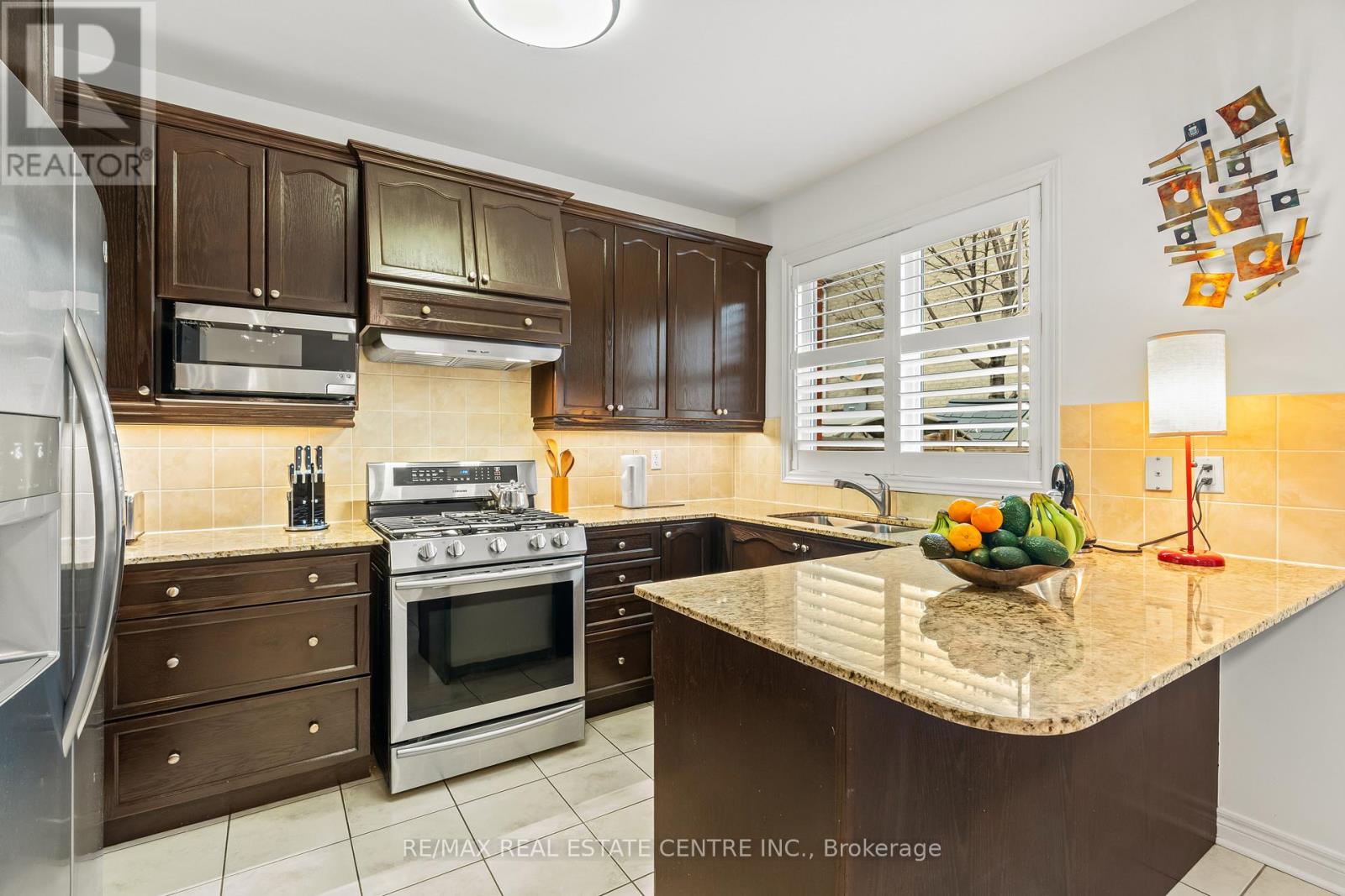 15 Helman Road, Brampton, Ontario  L6R 0R7 - Photo 15 - W12791302