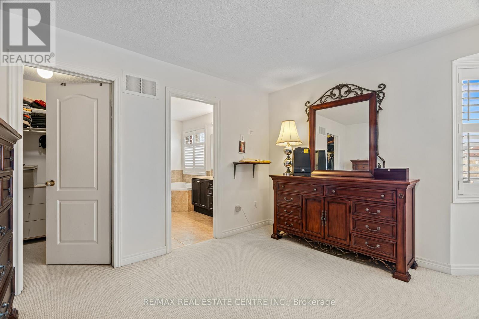 15 Helman Road, Brampton, Ontario  L6R 0R7 - Photo 31 - W12791302