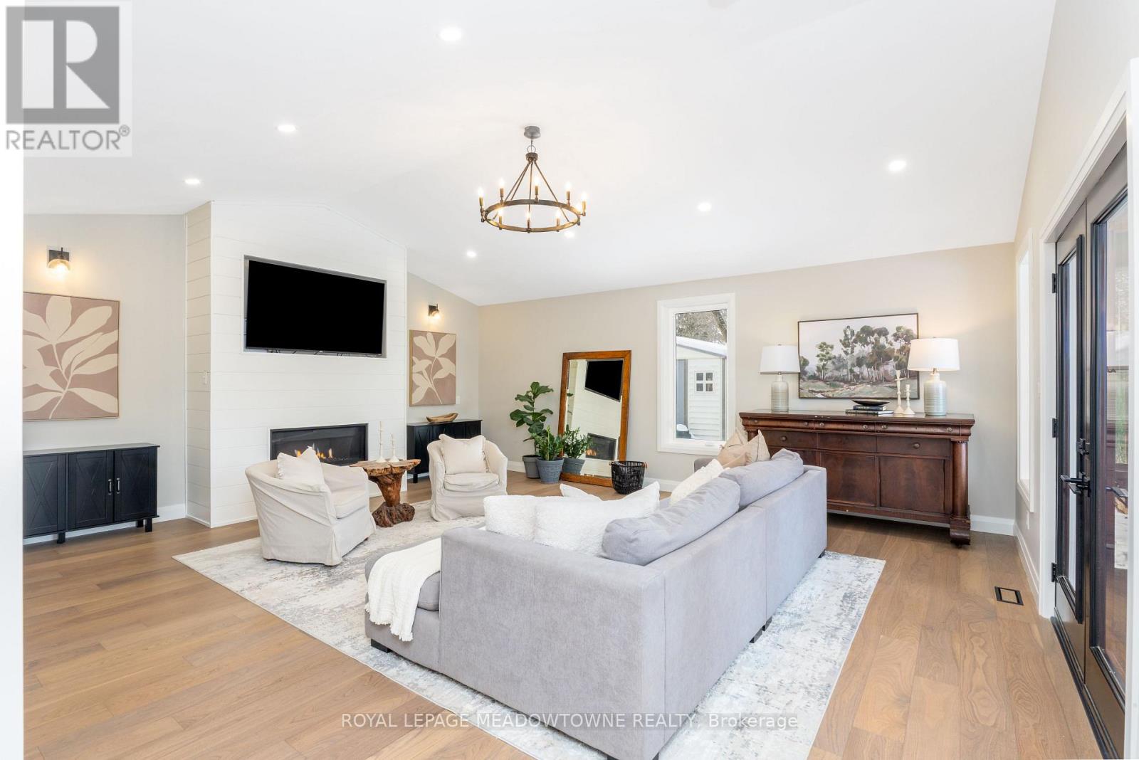 70 River Drive, Halton Hills, Ontario  L7G 2J2 - Photo 18 - W12791336