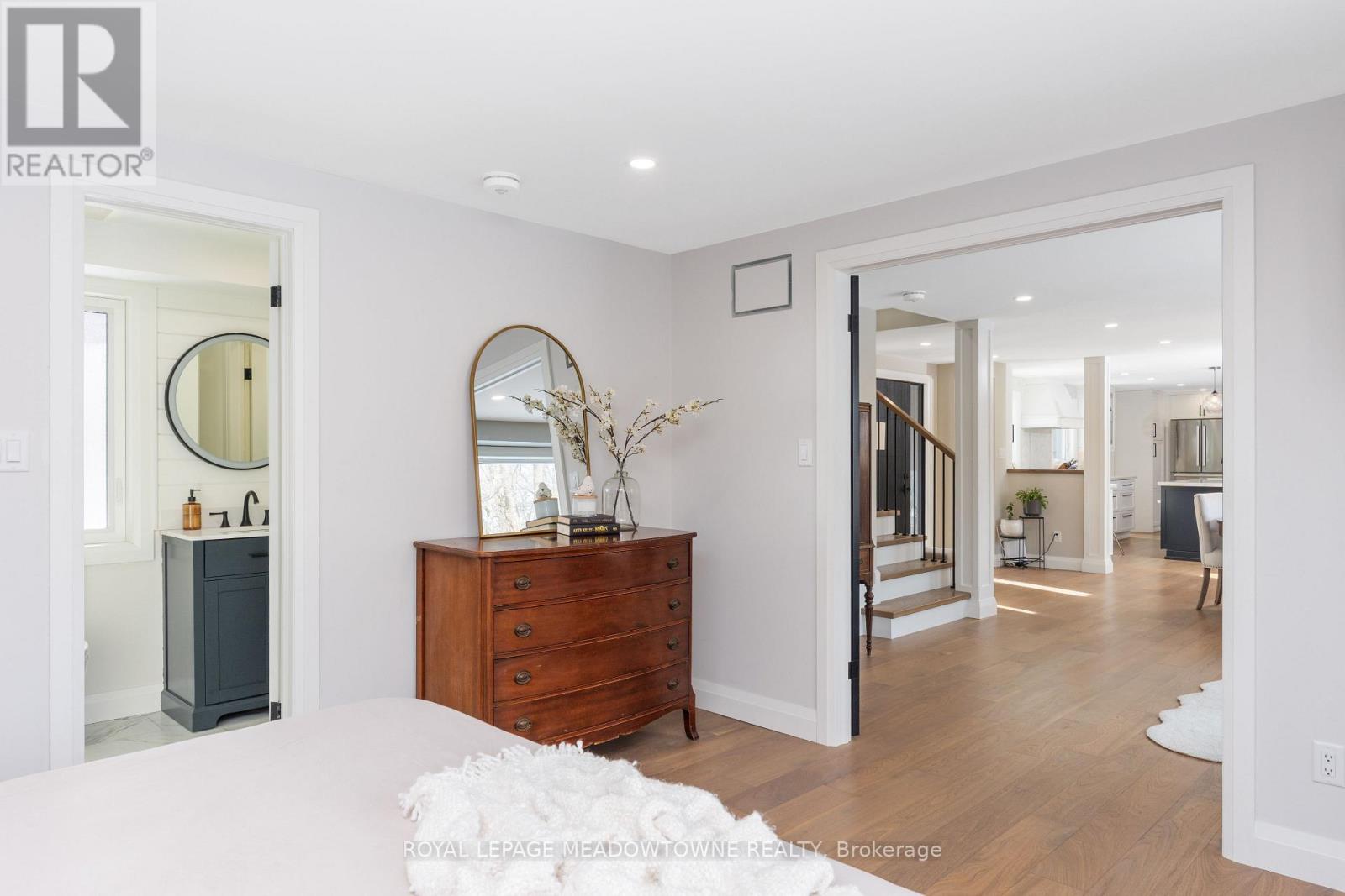 70 River Drive, Halton Hills, Ontario  L7G 2J2 - Photo 25 - W12791336